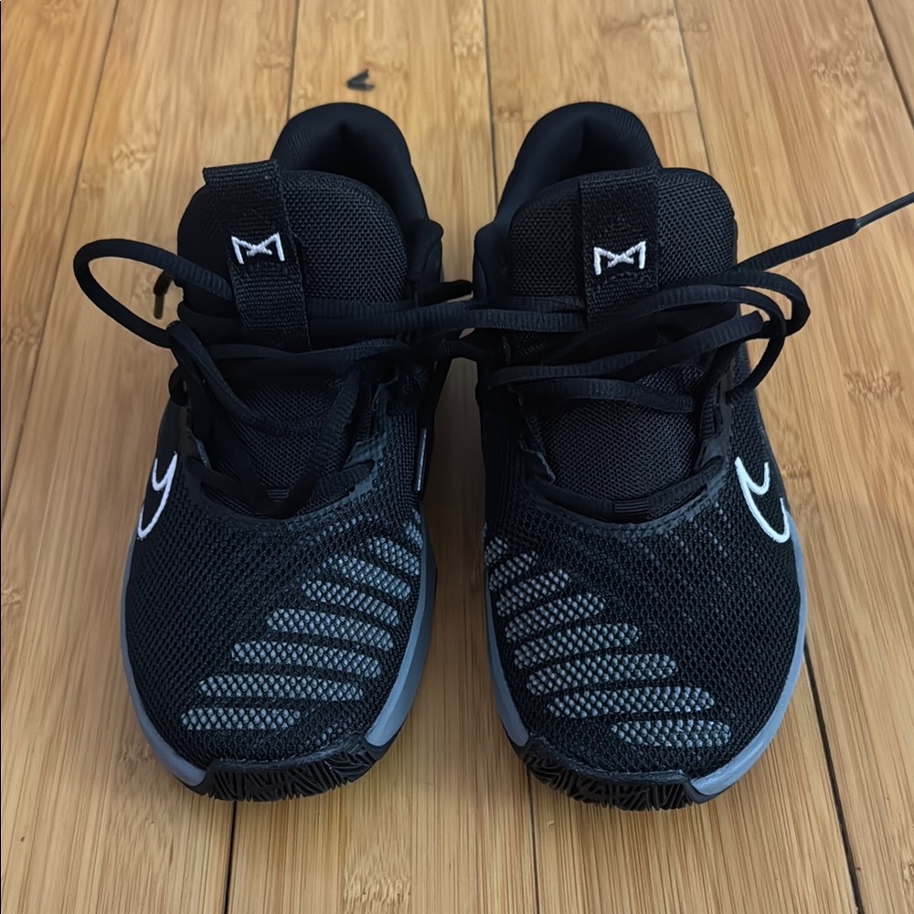 Nike Metcon 9 size 7.5 Black and Gray Crosstrainers